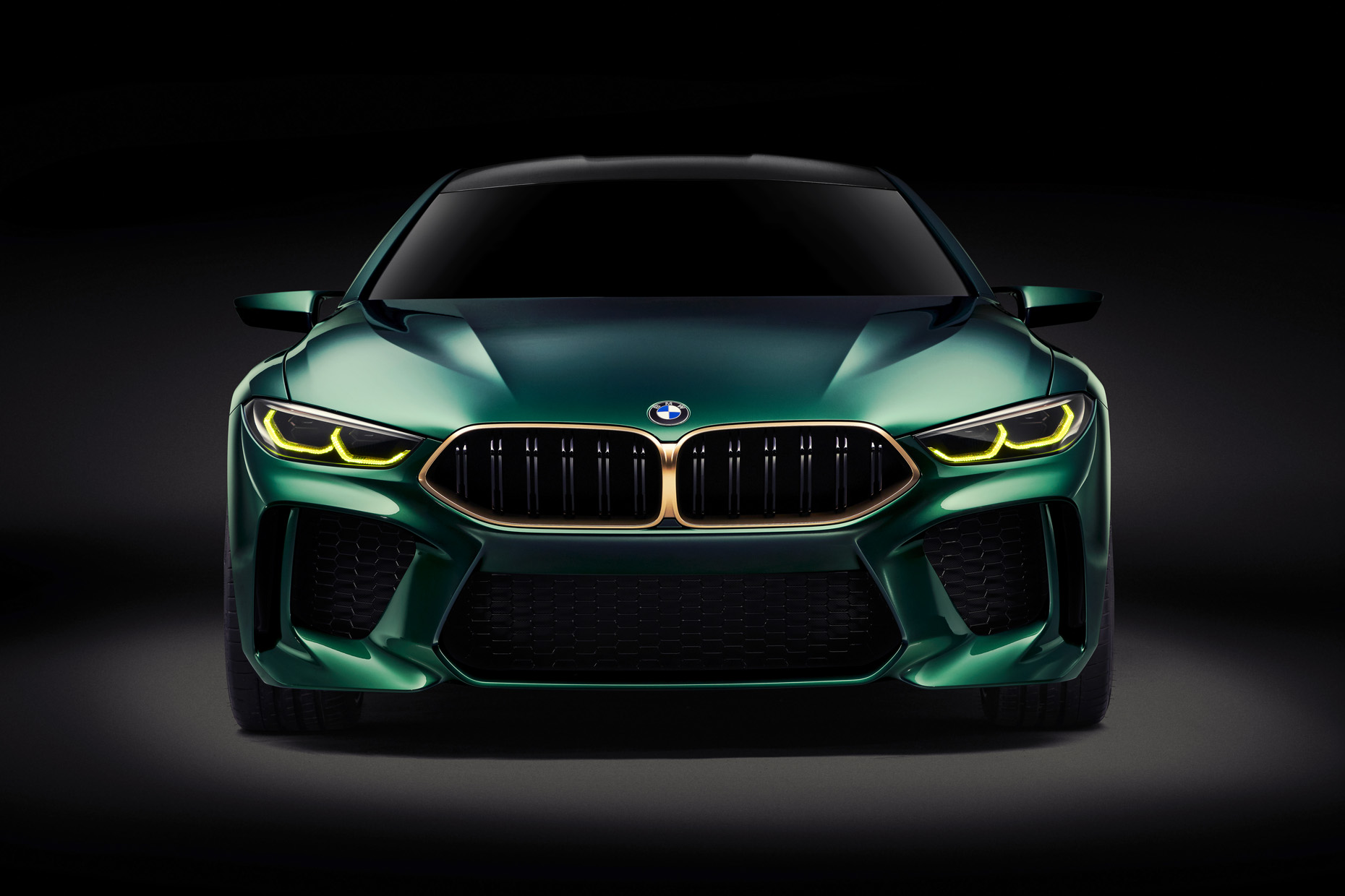 03_01_BMW_Concept_M8_Gran_Coupe_Front