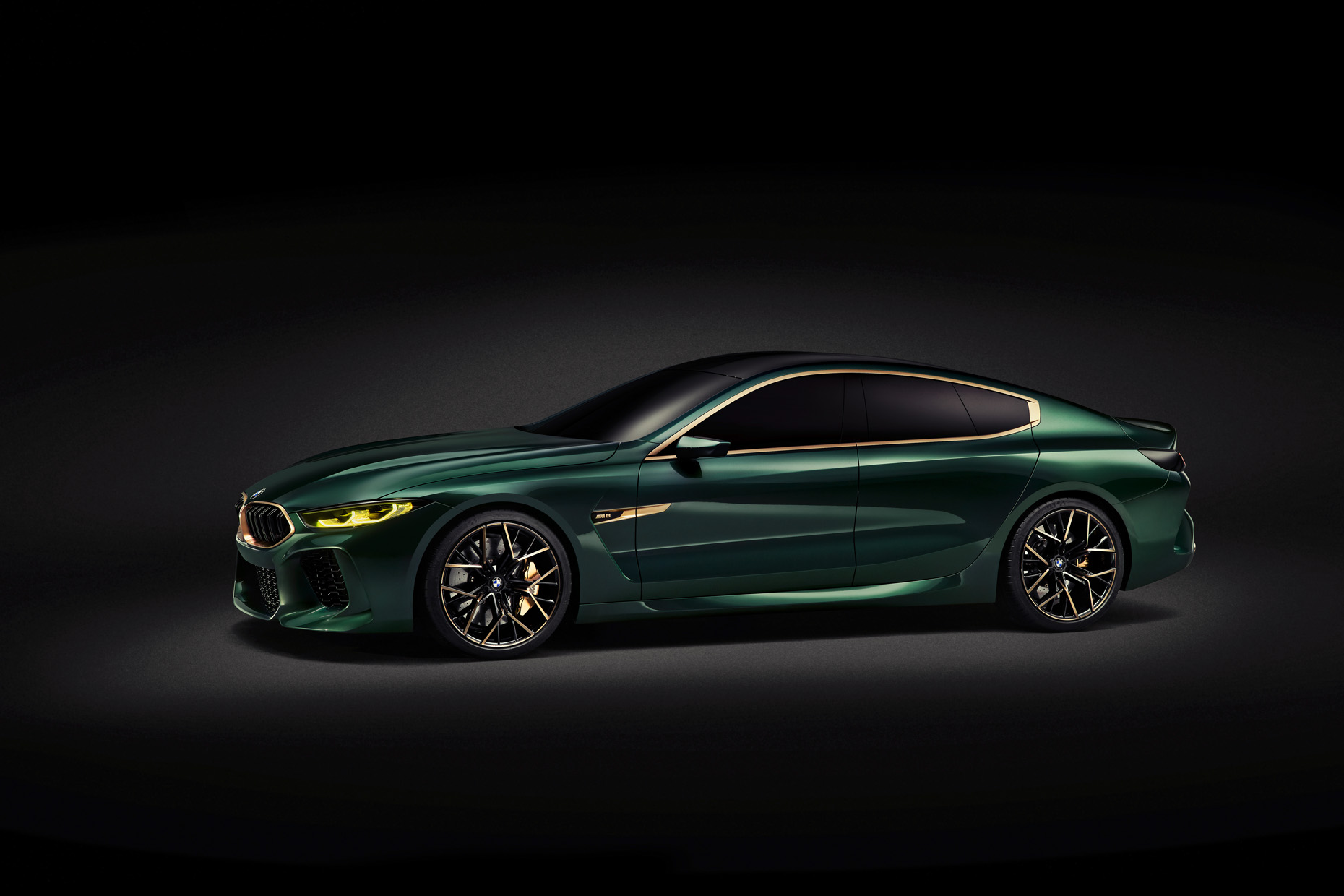 05_02_01_BMW_Concept_M8_Gran_Coupe_34Front_03_V1