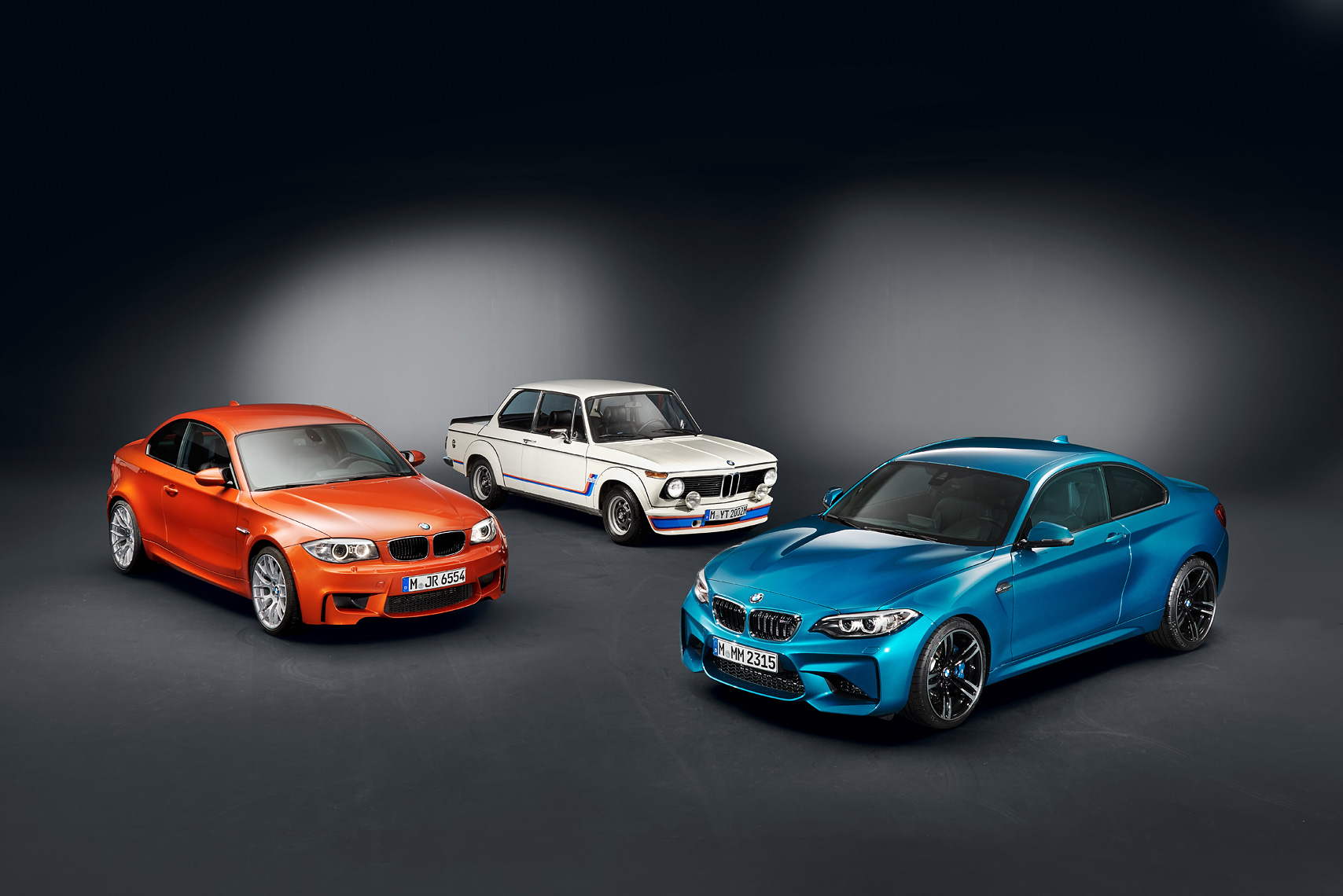 BMW-M2-Redaktionsshooting-Studio_Gruppe_01